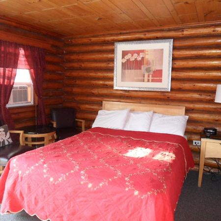 Seven Dwarfs Cabin - On The Brook Cabins Lake George Exteriör bild